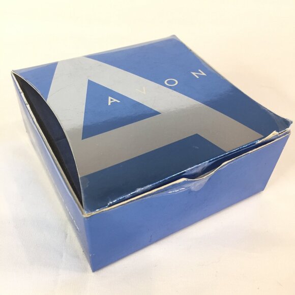 New In Box Avon Mother Of Pearl Bold White Hinged Cuff Bangle Style Analog Watch - Picture 8 of 8